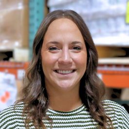 Leah Hackmaster Headshot